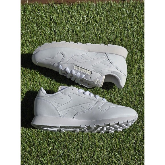 Reebok CL Leather Size 8 Women's Classic Sneakers Running Shoes White On White - Picture 3 of 11